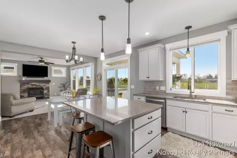 Kitchen - 10867 Marsh, Allendale, MI 49401 photo 6 of 6