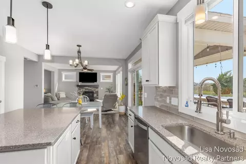 Kitchen - 10867 Marsh, Allendale, MI 49401 photo 3 of 6
