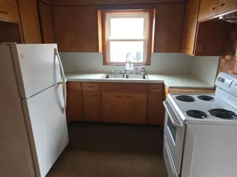 1031 Betterly, Springfield, MI 49037 photo 8