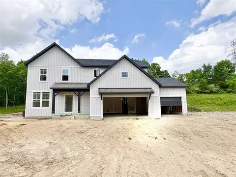 5859 Valley Pt, Caledonia, MI 49316