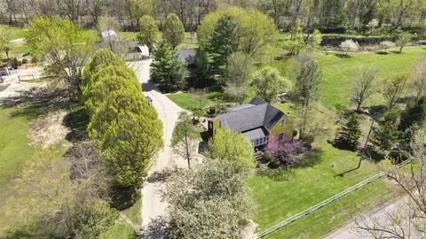 11971 S Hildebrandt, Sawyer, MI 49125