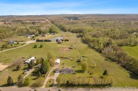 View/Area - 3136 140th, Dorr, MI 49323 photo 5 of 6