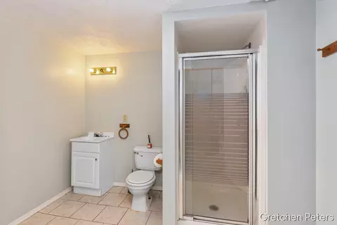 Bath - 3136 140th, Dorr, MI 49323 photo 3 of 3