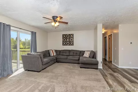 Living - 3136 140th, Dorr, MI 49323 photo 2 of 5