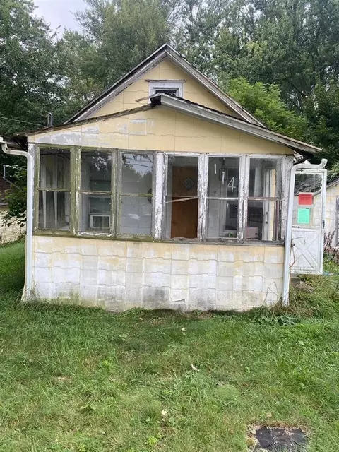 114 Ridge, Jackson, MI 49203