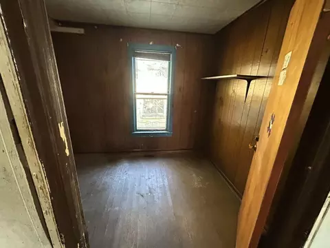 114 Ridge, Jackson, MI 49203 photo 3