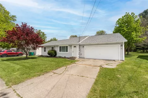 5829 Claremount, Portage, MI 49024