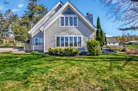 558 S Wythe, Pentwater, MI 49449