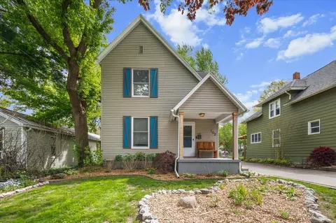 102 Bowne, Grand Rapids, MI 49505
