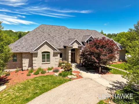 10365 Cleveland, Nunica, MI 49448