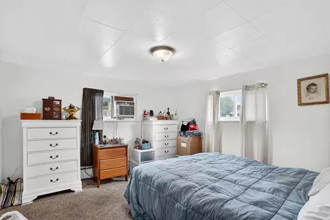 Bedroom - 2750 Hamstead, Jackson, MI 49201 photo 2 of 6