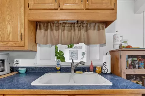 Kitchen - 2750 Hamstead, Jackson, MI 49201 photo 2 of 2