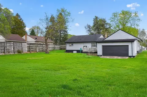 Exterior - 2750 Hamstead, Jackson, MI 49201 photo 8 of 9
