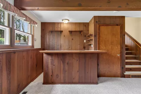 Living - 4721 Pin Oak, Jackson, MI 49201 photo 8 of 8