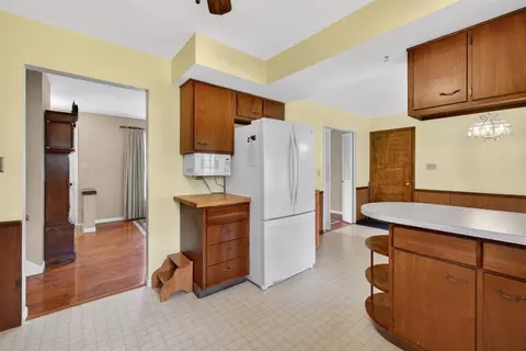 Kitchen - 4721 Pin Oak, Jackson, MI 49201 photo 7 of 7