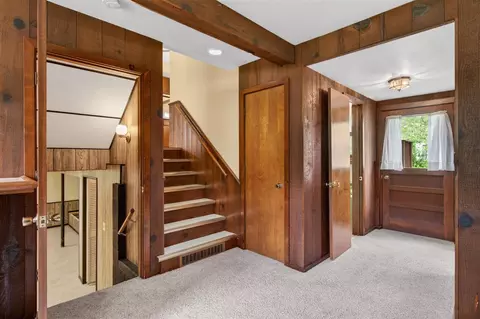 Entry Way - 4721 Pin Oak, Jackson, MI 49201 photo 2 of 2