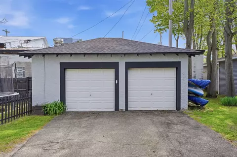 Exterior - 127 W W Brg, Plainwell, MI 49080 photo 4 of 9