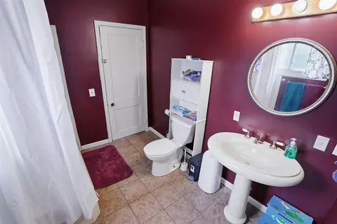 Bath - 127 W W Brg, Plainwell, MI 49080 photo 2 of 4