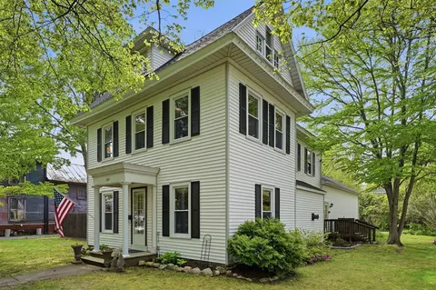127 W W Brg, Plainwell, MI 49080