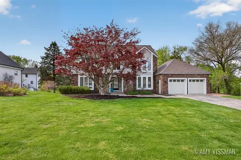 3415 N Applecrest, Ada, MI 49301
