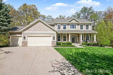 3726 Atwater Hls, Grand Rapids, MI 49525