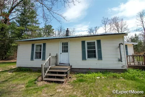 7890 N Maple Hl, Howard City, MI 49329
