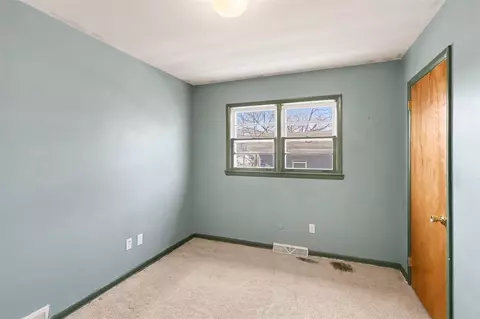 Bedroom - 311 Dutton, Eaton Rapids, MI 48827 photo 2 of 4