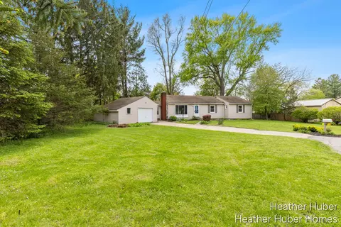 914 Foster, Grand Rapids, MI 49505