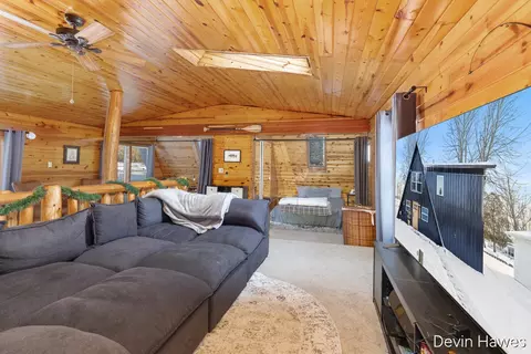 Living - 259 Ivason, Stanton, MI 48888 photo 4 of 4