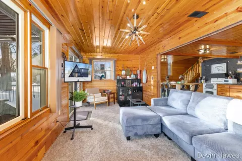 Living - 259 Ivason, Stanton, MI 48888 photo 2 of 4