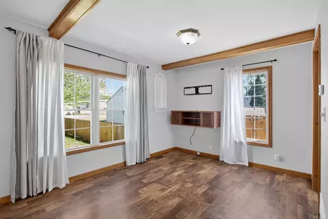 Living - 610 17th, Jackson, MI 49203 photo 2 of 2