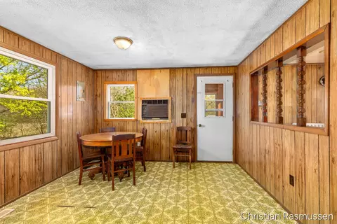 Dining - 763 N Grow, Stanton, MI 48888 photo 1 of 1