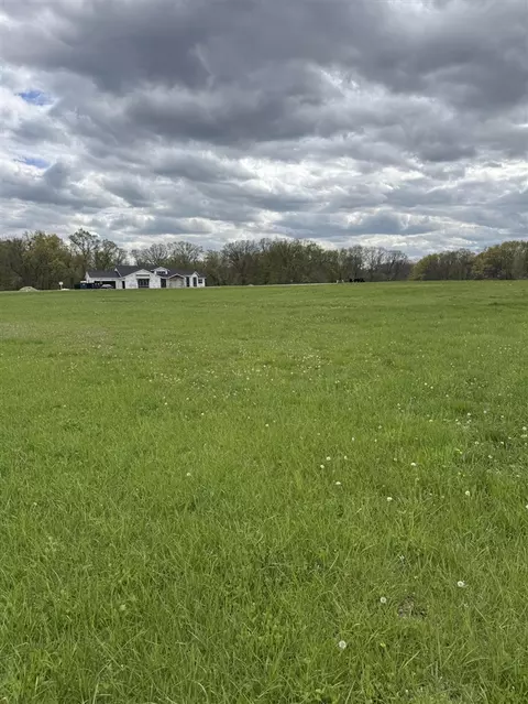 4 Misty Mdw, Howell, MI 48843 photo 2