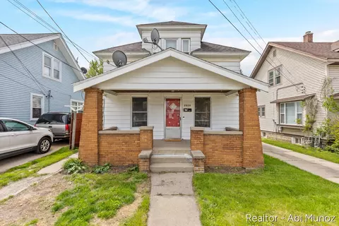 2029 Arnold, Wyoming, MI 49509