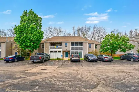 3101 Poplar Crk #302, Grand Rapids, MI 49512