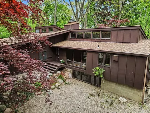 1000 Carolee, Kalamazoo, MI 49008