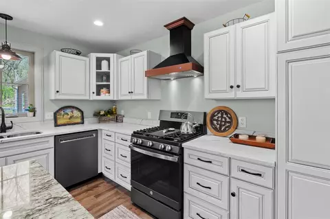 Kitchen - 9797 Graham, Plainwell, MI 49080 photo 4 of 5