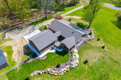 View/Area - 9797 Graham, Plainwell, MI 49080 photo 2 of 14
