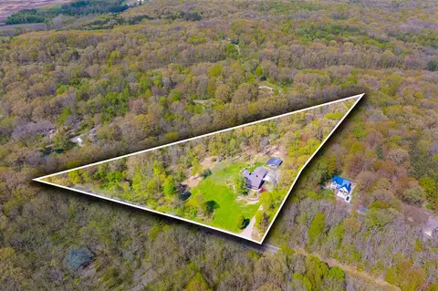 View/Area - 9797 Graham, Plainwell, MI 49080 photo 5 of 14