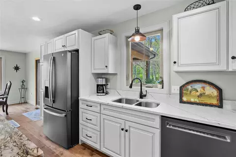 Kitchen - 9797 Graham, Plainwell, MI 49080 photo 3 of 5