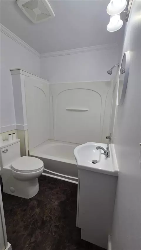 Bath - 215 E Jane, Bellevue, MI 49021 photo 1 of 3