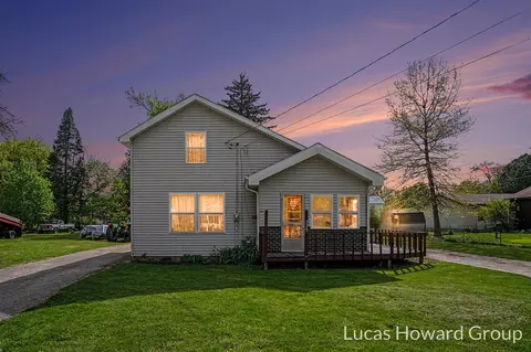 229 S Sherman, Sheridan, MI 48884