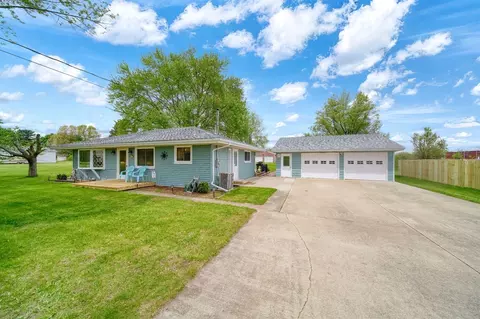 5030 E Berry, Pleasant Lake, MI 49272