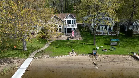 Exterior - 5256 Edgelake, Pinckney, MI 48169 photo 17 of 17