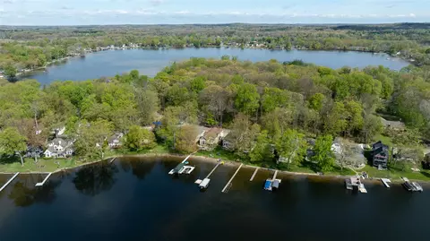 View/Area - 5256 Edgelake, Pinckney, MI 48169 photo 6 of 13