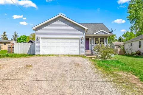 70 Superior, Hillsdale, MI 49242