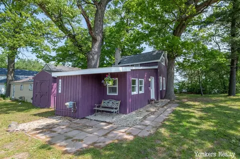 2696 Cottage, Orleans, MI 48865