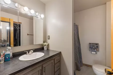 Bath - 2780 Beebe, Niles, MI 49120 photo 2 of 2