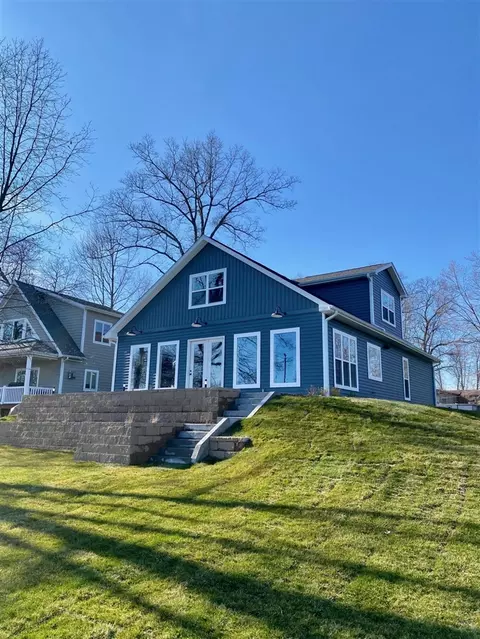 58011 Lucas, Three Rivers, MI 49093