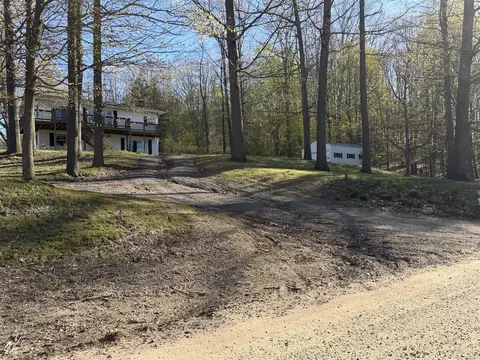 2290 E Warren, Shelby, MI 49455